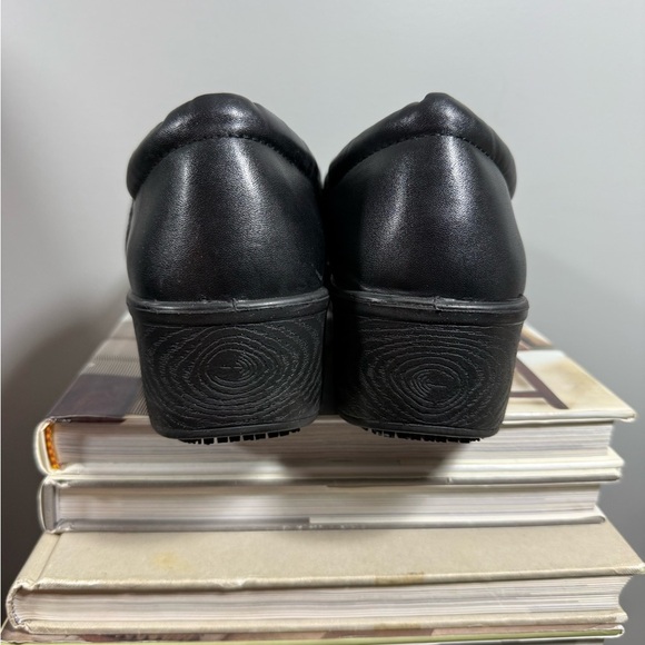 Dr. Scholl's Work Black Women's Mules - Picture 4 of 15